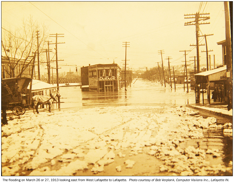 Looking east into Lafayette IN during 1913 flood